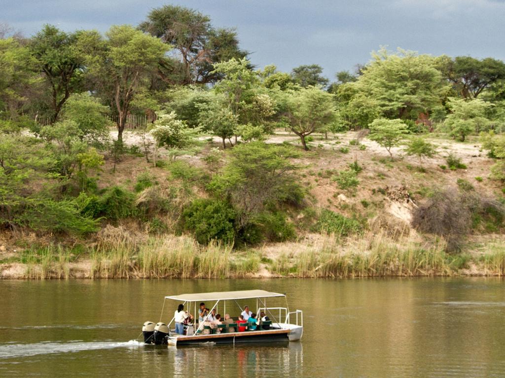 Gondwana Hakusembe River Lodge Rundu Dış mekan fotoğraf